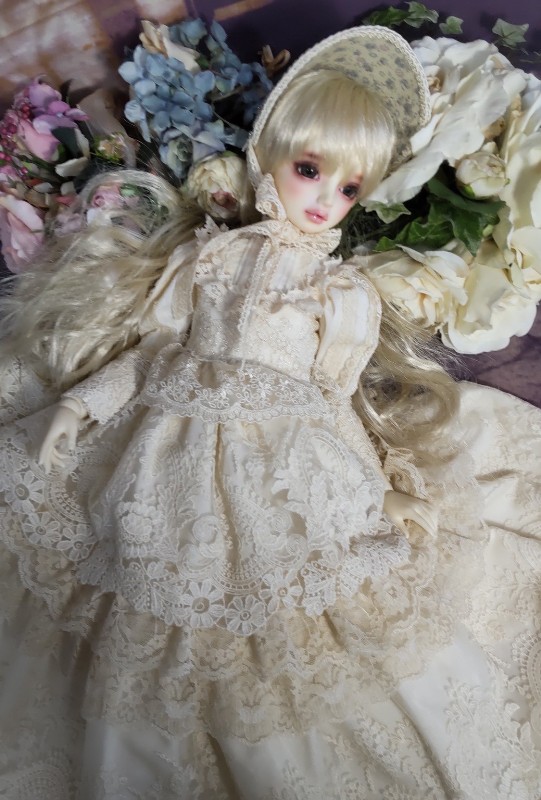 エクリュなドレス～野に咲く花々