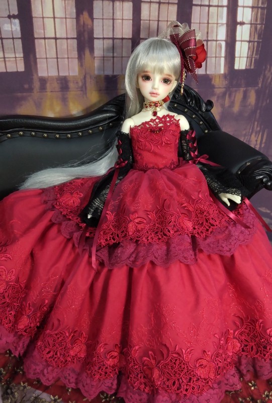 深紅の薔薇のドレス